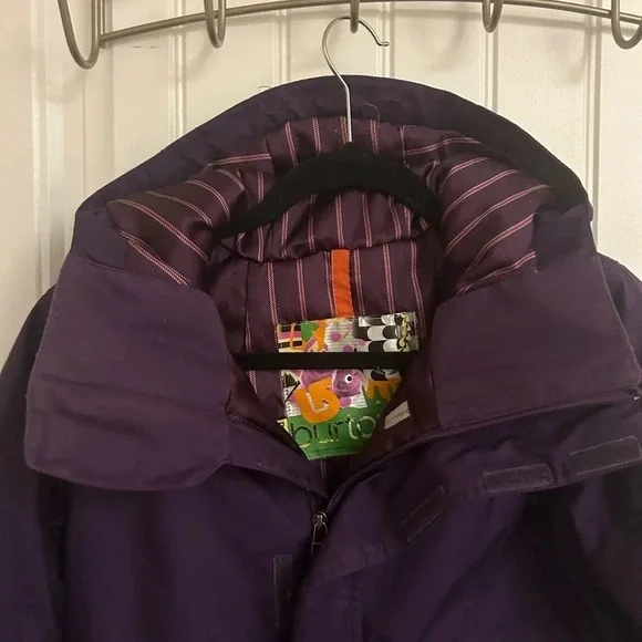 Burton S vintage Y2K snowboarding jacket very good condition! - Picture 2 of 11
